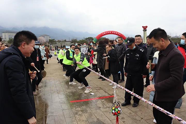 巾帼心向党 奋进展芳华(图3)